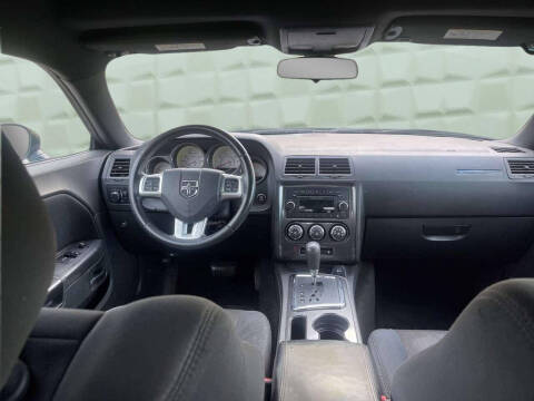 2014 Dodge Challenger SXT