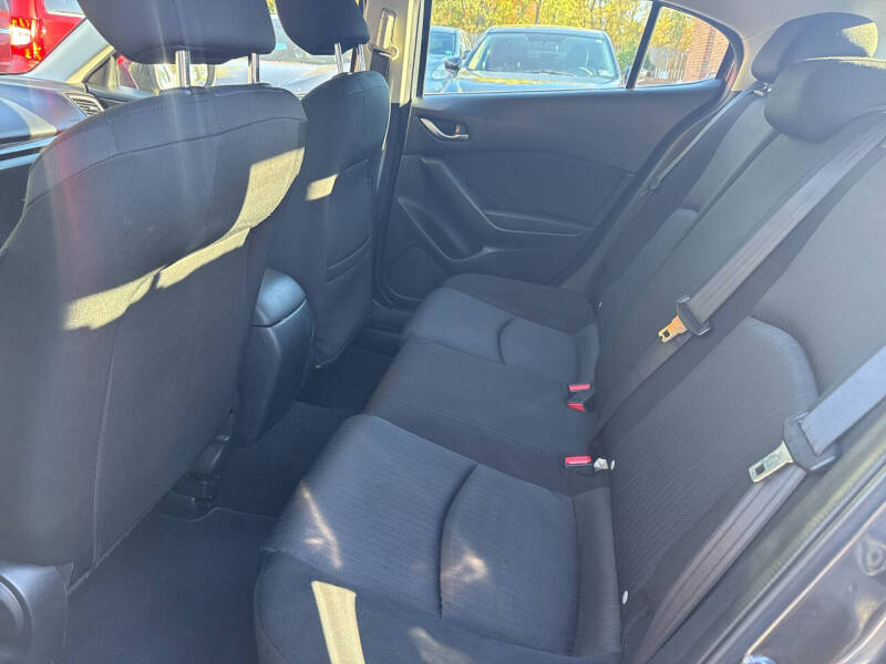 2015 Mazda MAZDA3 i Sport