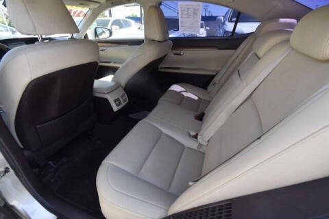 2018 Lexus ES 300h