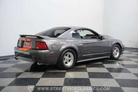 2004 Ford Mustang GT Deluxe
