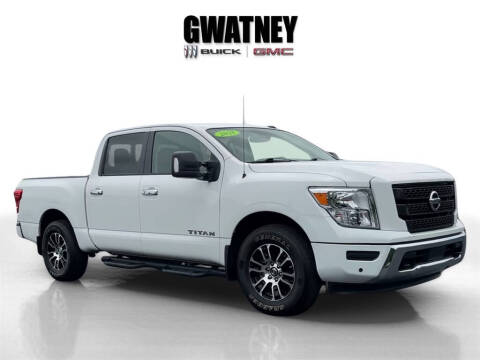 2021 Nissan Titan for sale at DeAndre Sells Cars in North Little Rock AR