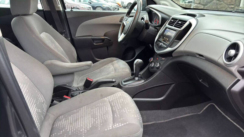 2020 Chevrolet Sonic LT