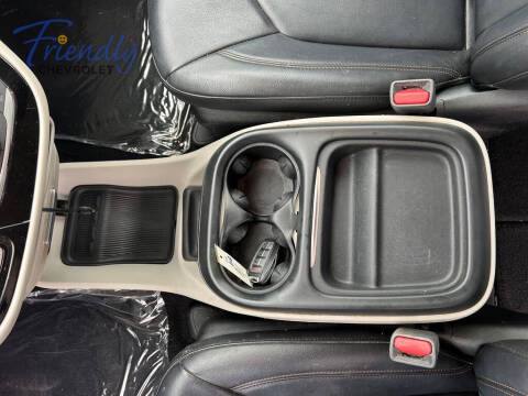 2017 Chrysler Pacifica Touring-L
