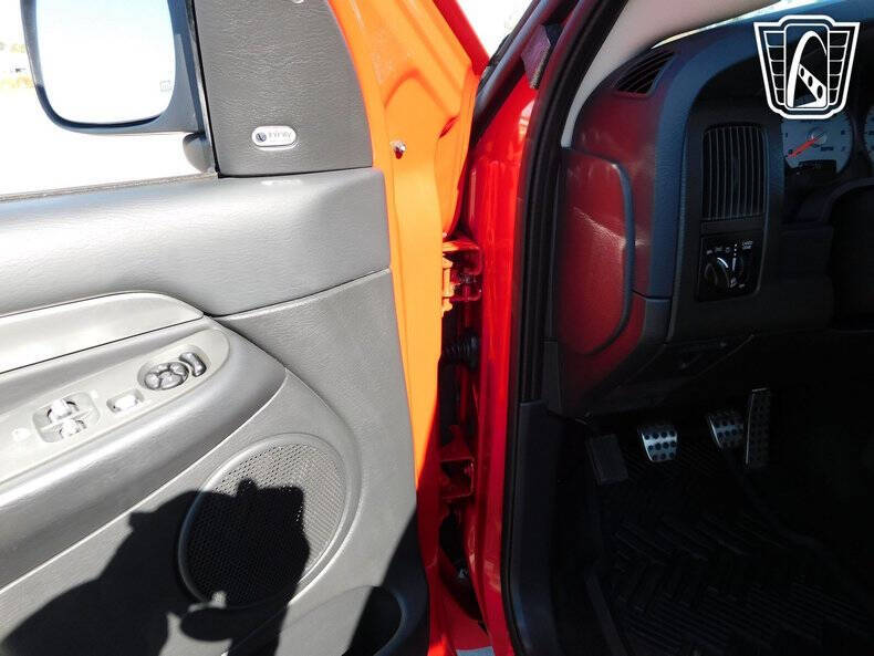 2004 Dodge Ram 1500 SRT-10