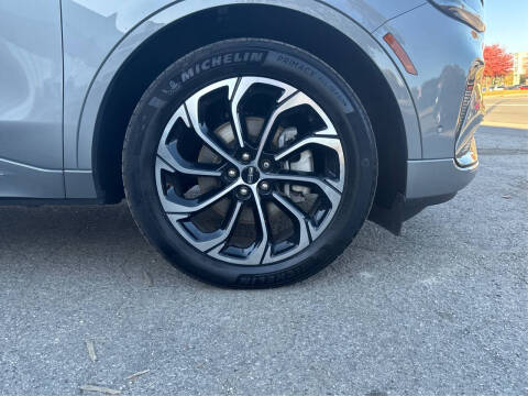 2024 Lincoln Nautilus Hybrid Reserve