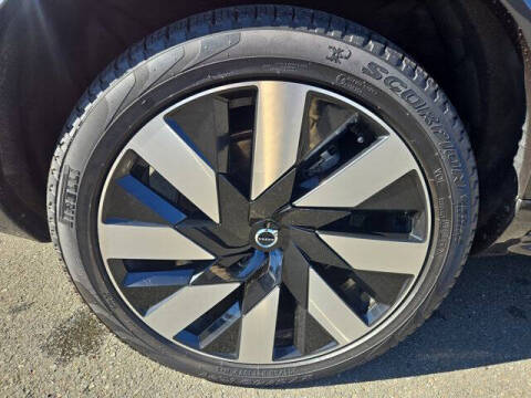 2023 Volvo XC90 Recharge T8 Ultimate Bright Theme 7P