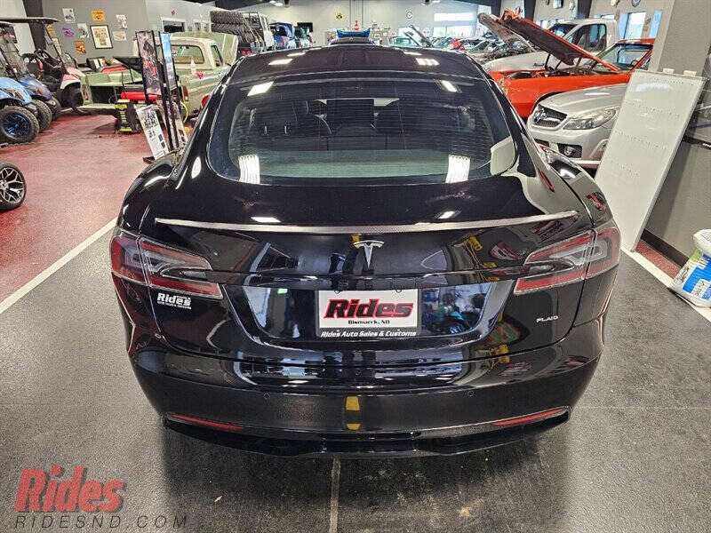 2021 Tesla Model S Plaid