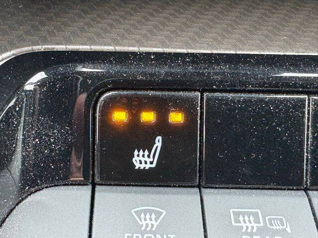 2023 Toyota Prius XLE