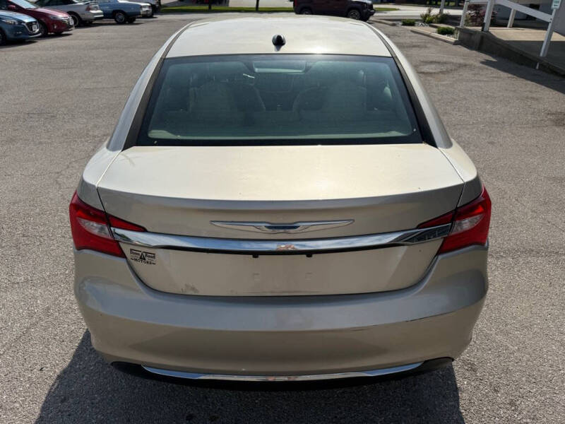 2013 Chrysler 200 Touring