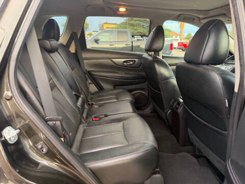 2015 Nissan Rogue SL