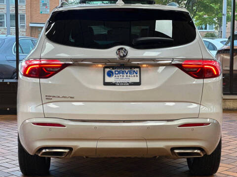 2022 Buick Enclave Essence