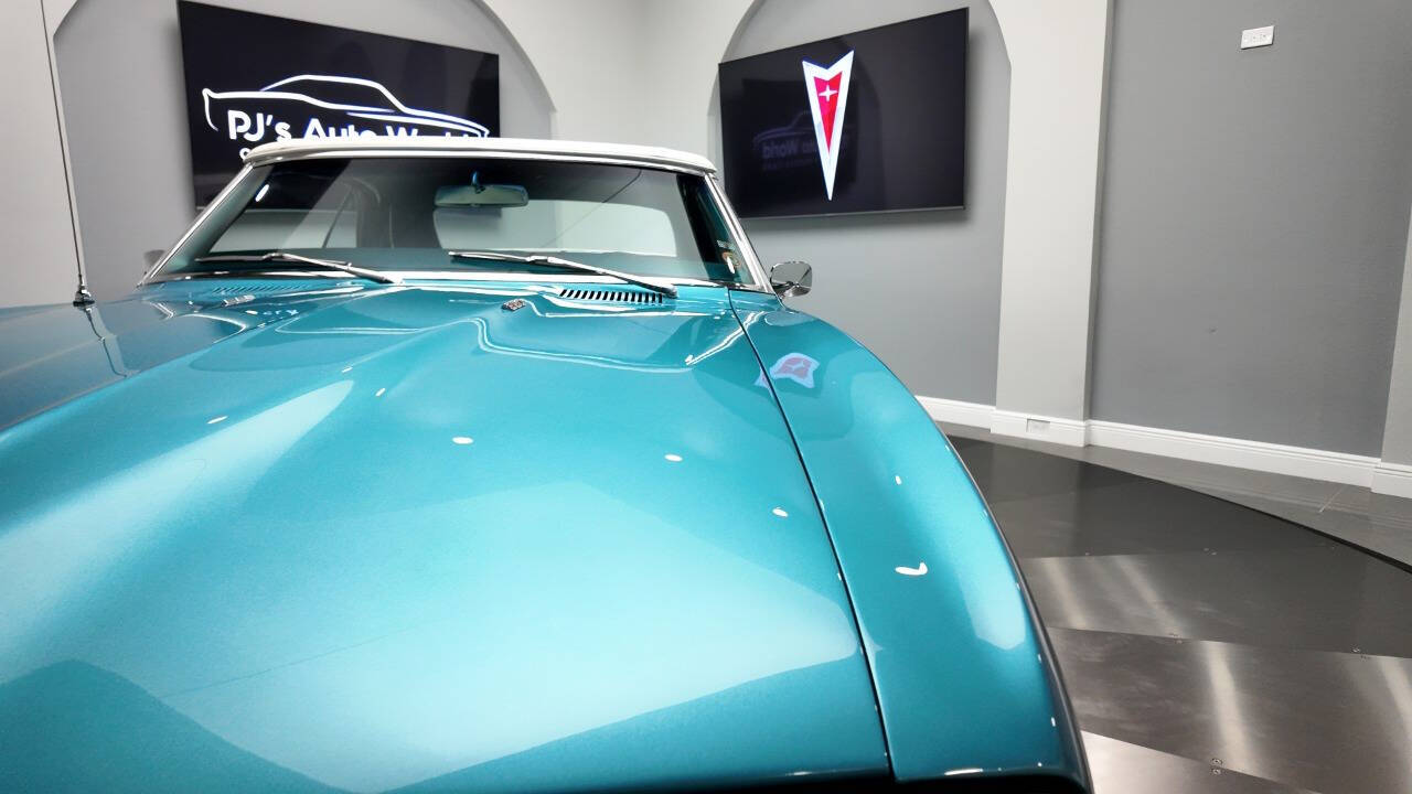 1968 Pontiac Firebird 18