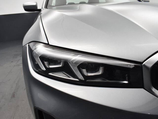 2024 BMW 3 Series 330i xDrive