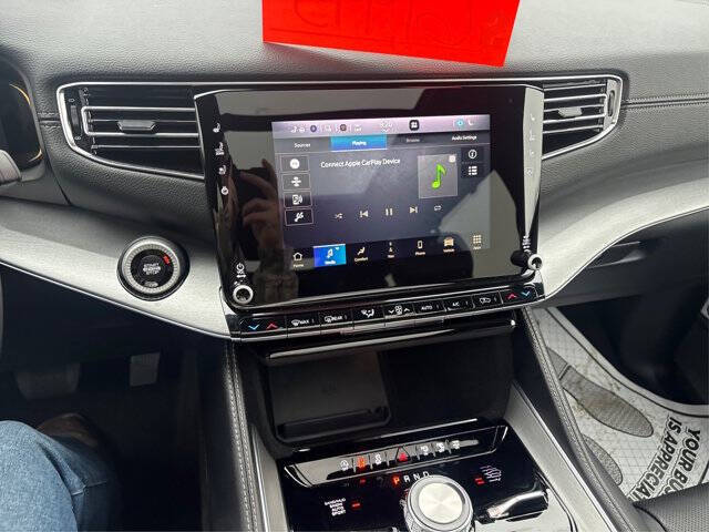 2024 Jeep Wagoneer L Carbide