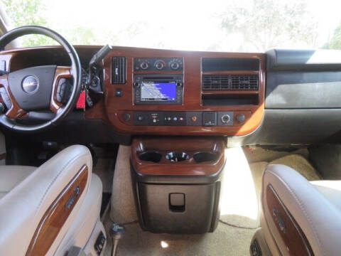 2017 GMC Savana 2500