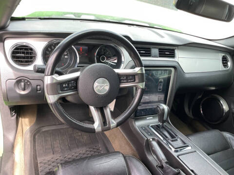 2014 Ford Mustang V6 Premium