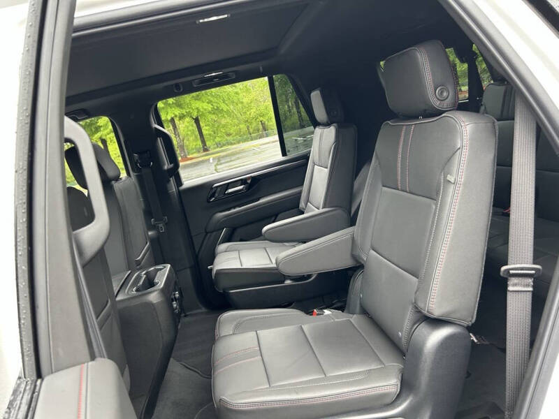 2025 Chevrolet Tahoe RST