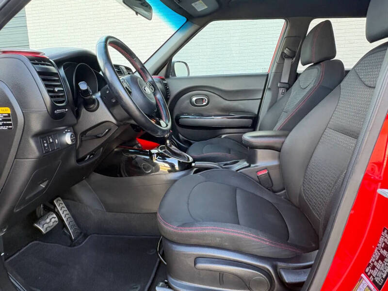 2019 Kia Soul +