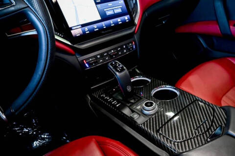 2022 Maserati Ghibli Modena Q4