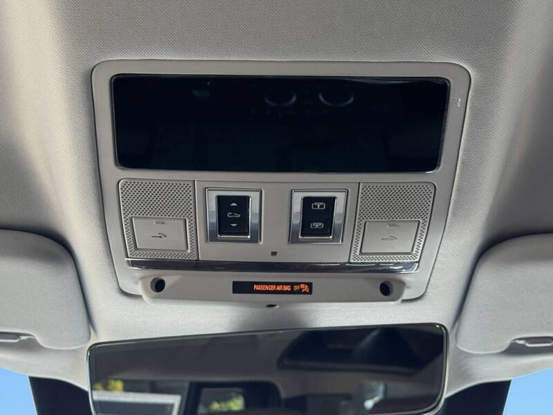 2026 Land Rover Defender 110 P300 S