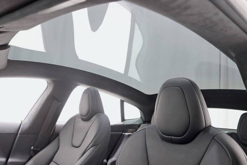 2023 Tesla Model S Plaid