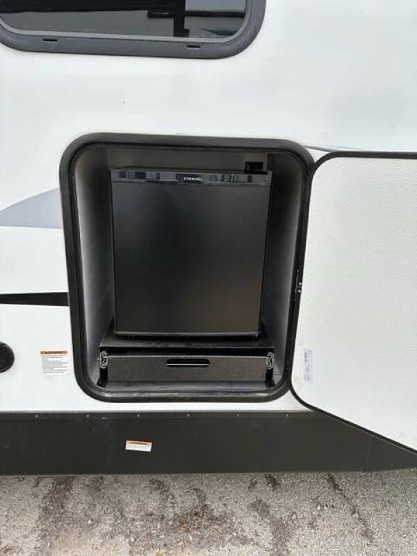 2023 Forest River Surveyor 267RBSS