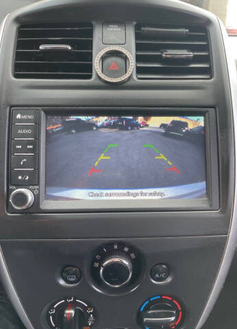 2019 Nissan Versa SV