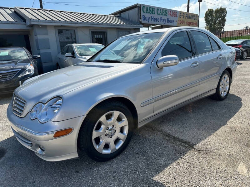 2005 Mercedes-Benz C-Class C320's photo