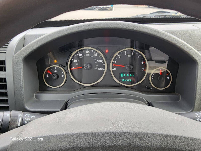Image 9 of 2008 Jeep Liberty Sport