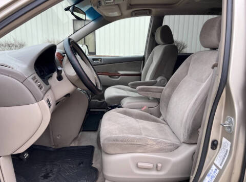 2004 Toyota Sienna