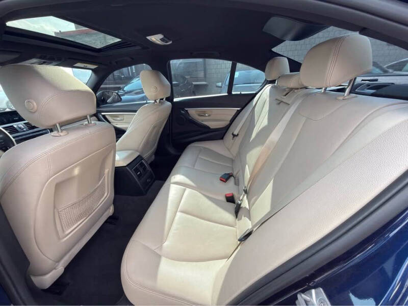 2017 BMW 3 Series 330i