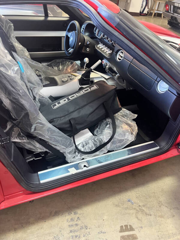 2005 Ford GT Base - Photo 71