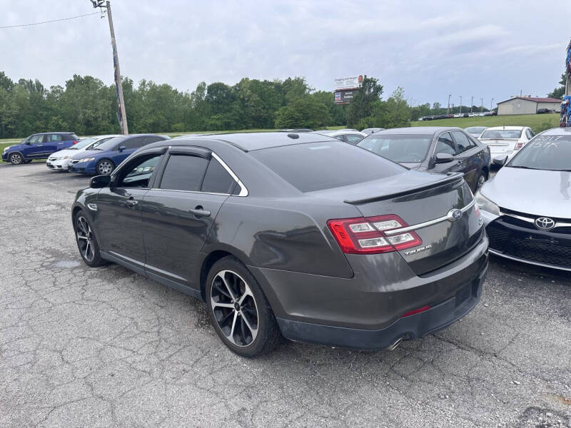 2016 Ford Taurus SEL