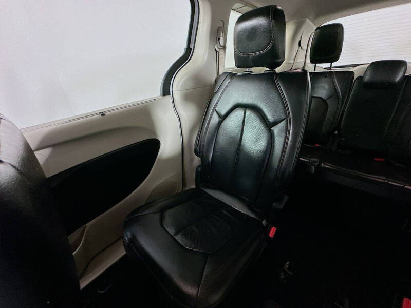 2018 Chrysler Pacifica Touring L