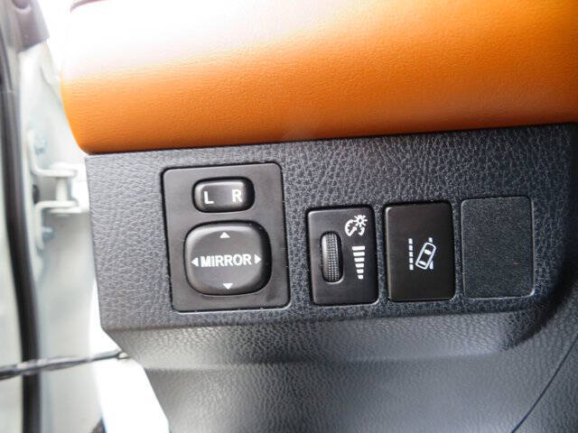 2017 Toyota RAV4 SE