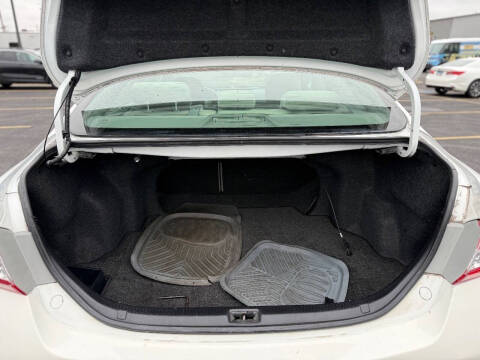 2010 Toyota Camry LE