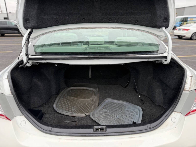 2010 Toyota Camry LE