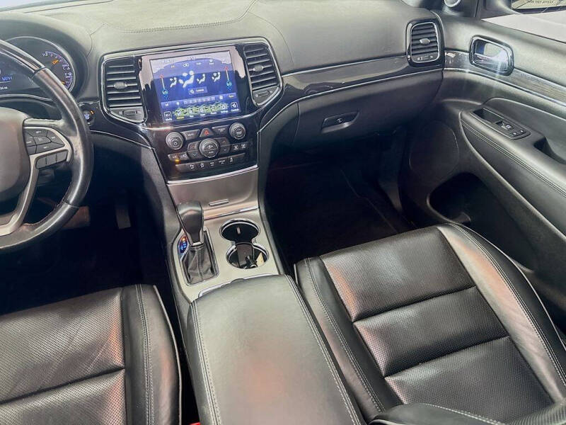 2020 Jeep Grand Cherokee Overland