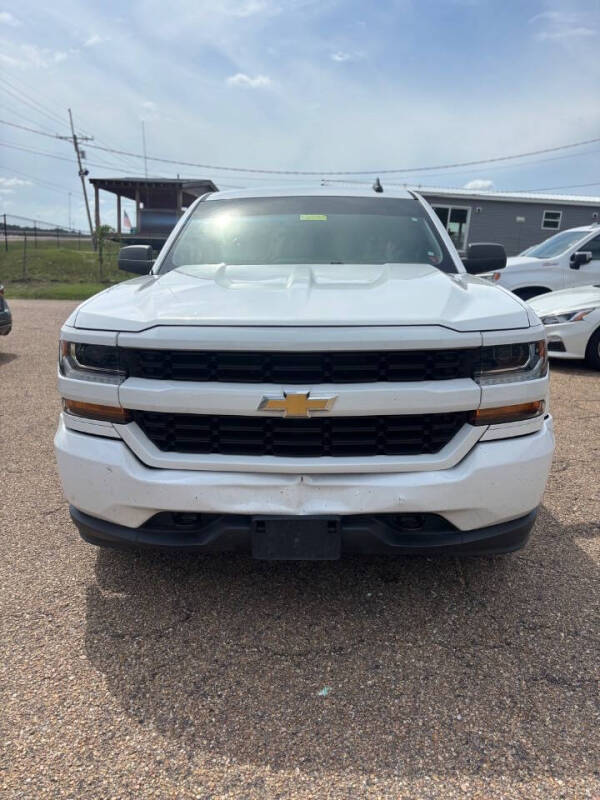 2018 Chevrolet Silverado 1500 Custom