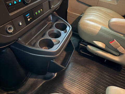 2017 Chevrolet Express 2500