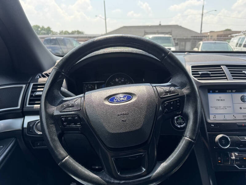 2017 Ford Explorer XLT
