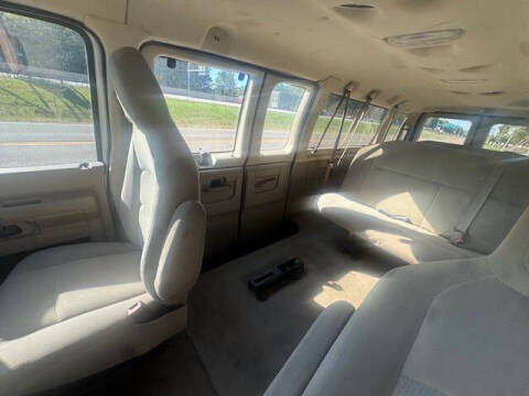 2010 Ford E-Series E-350 SD XL