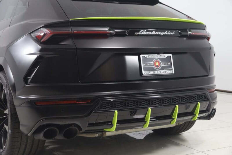2022 Lamborghini Urus