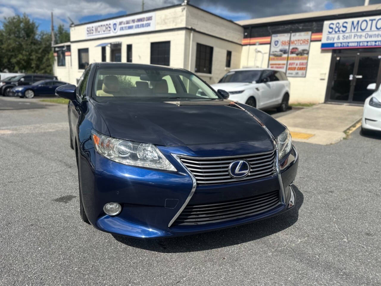 2013 Lexus ES 300h for sale at S & S Motors in Marietta, GA