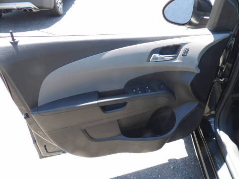 2016 Chevrolet Sonic LT Auto