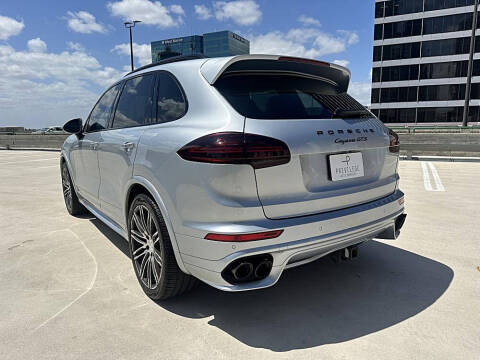 2016 Porsche Cayenne GTS