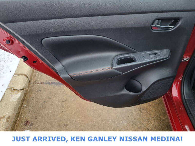 2023 Nissan Versa SR