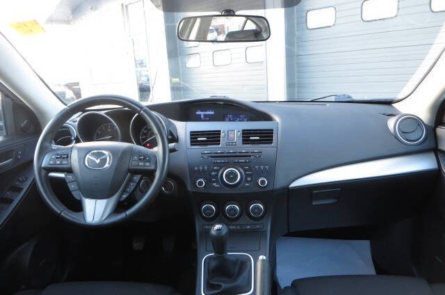 2012 Mazda MAZDA3 s Touring