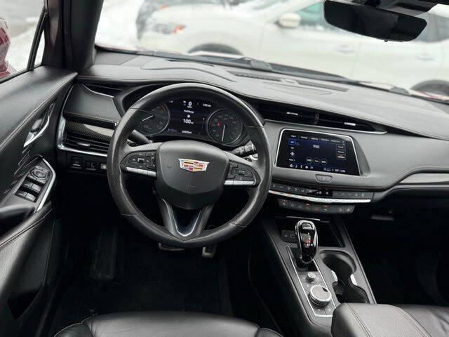 2022 Cadillac XT4 Sport