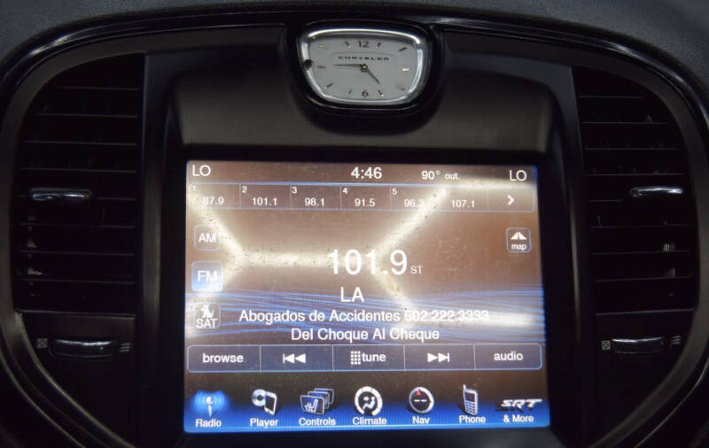 2013 Chrysler 300 SRT8